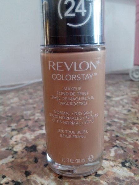 Base Revlon ColorStay - 24 horas - 320 True Beige - Dry Skin